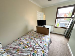 Photo 5- click for photo gallery